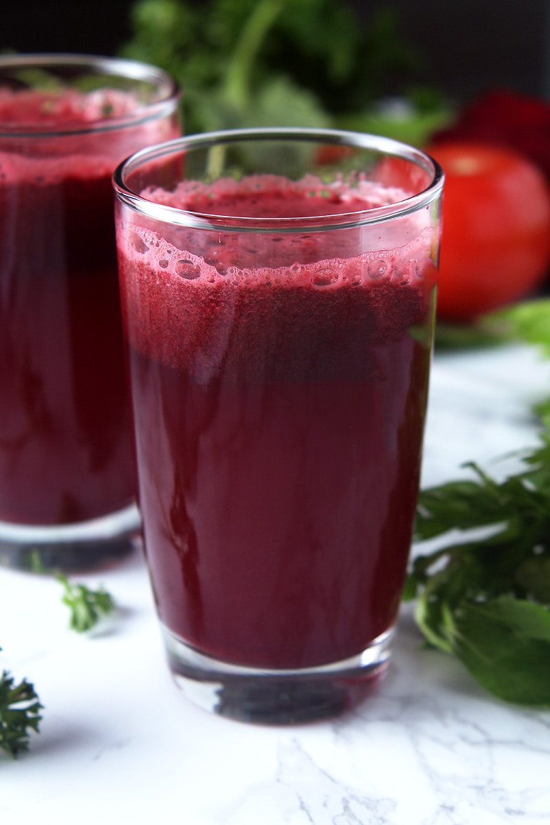 Get healthy this year with homemade V8 juice, and not processed poison! Takes only 5 minutes to prepare, and is 100% customizable to fit your dietary needs. Includes options for those following a low-histamine diet + avoiding nightshades. #v8 #homemadev8juicerecipe #juicingrecipes #juicerecipes #juicerecipeshealthy #juicerecipesdetox #bohemianvegankitchen