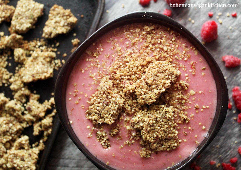 Level up your breakfast with these sweet + protein-packed smoothie bowl croutons! Naturally vegan, gluten-free, nut-free, and low-histamine friendly, these vegan croutons take only 10 min prep time and 15 min bake time! #smoothiebowltoppings #smoothiebowlrecipeeasy #smoothiebowlvegan #smoothiebowlcroutons #smoothiebowlrecipehealthy #bohemianvegankitchen