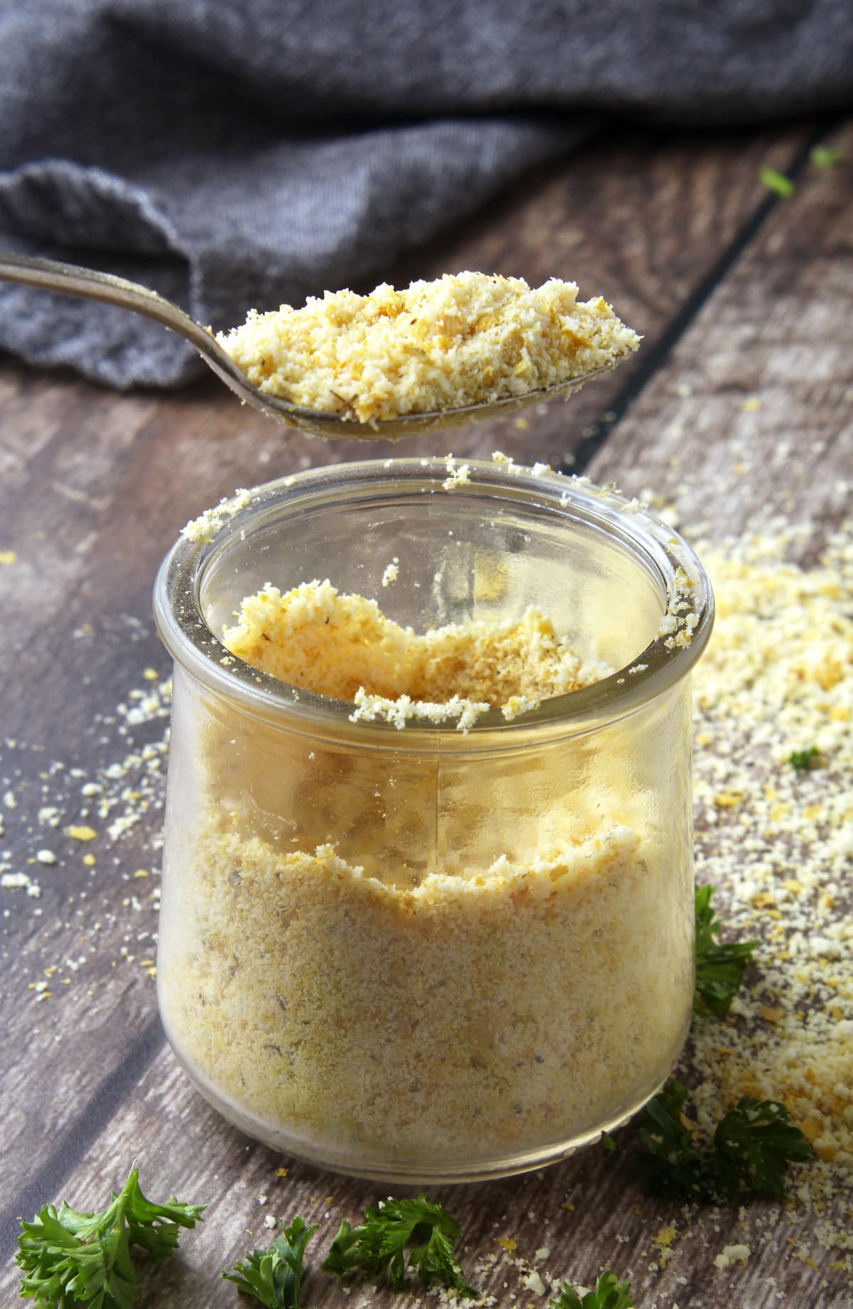 It's VEGAN PARMESAN CHEESE!!!! Now you can feel like a kid again with ENDLESS AMOUNTS of Parmesan on your noodles and All The Things! Takes 5 min. #veganparmesancheese #veganparmesancheeserecipe #vegancondiments #easyveganrecipes #vegancheeserecipe #vegancheese #bohemianvegankitchen