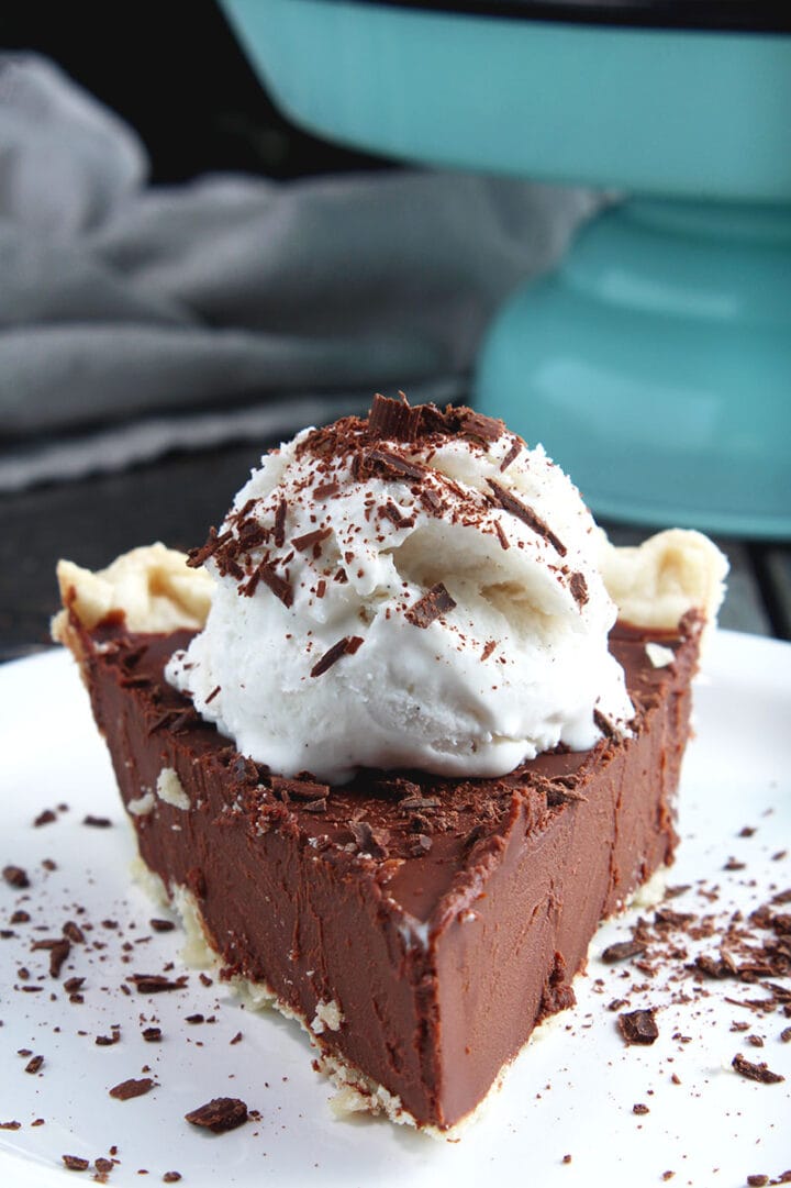 close up picture of a slice of vegan chocolate pie