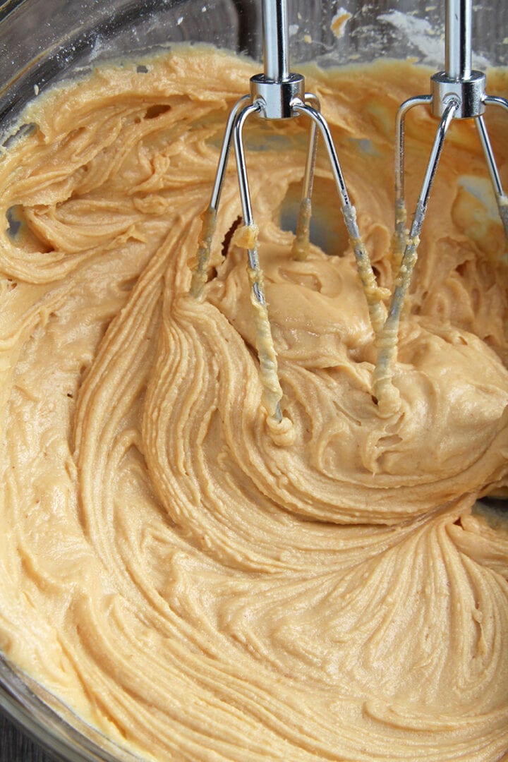 close up picture of whipped vegan peanut butter frosting