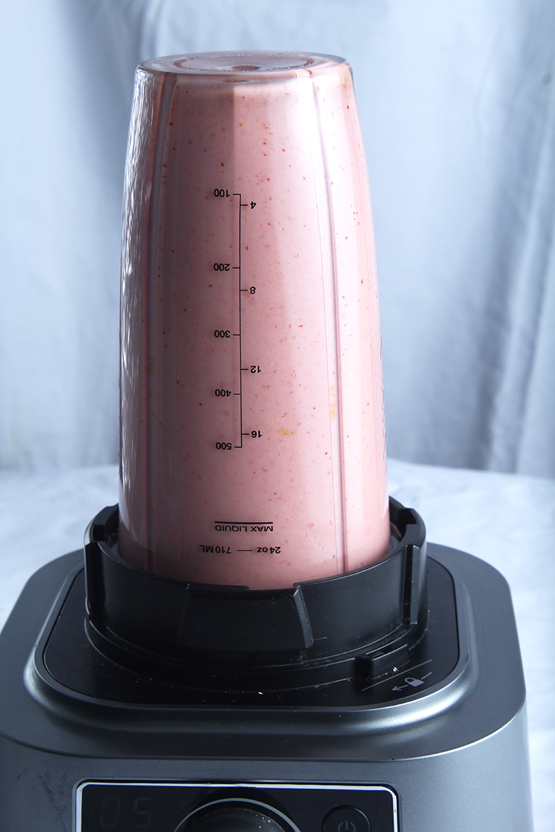 picture of peanut butter and jelly protein shake in blender